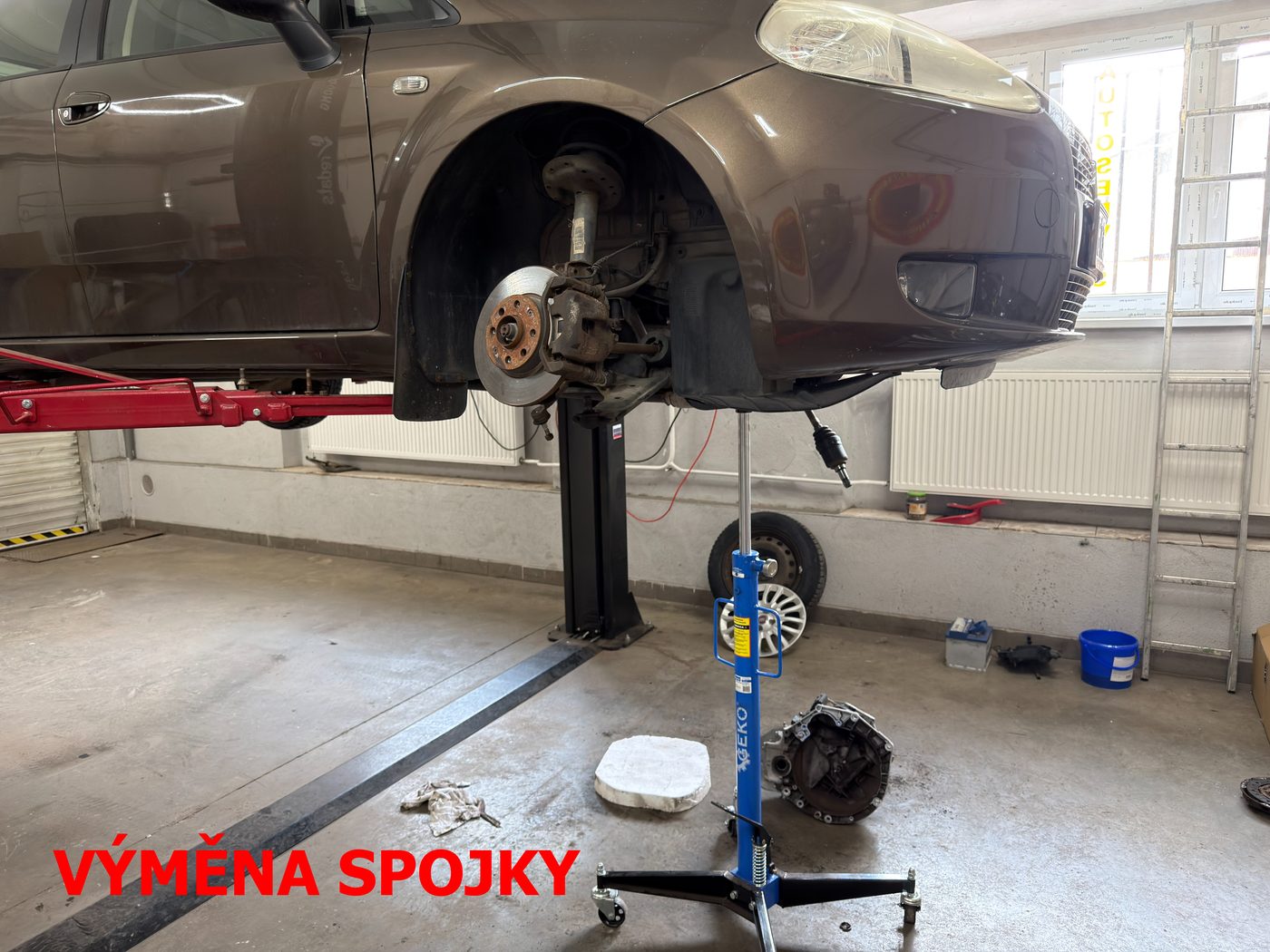 Výměna spojky - demontáž kola a náboje